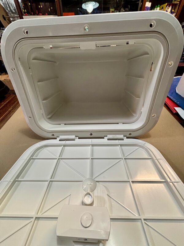 PORTELLO CON CASSONETTO - immagine 2